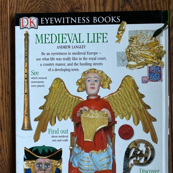 Medieval Life Eye Witness Book - Picture 2 of 5